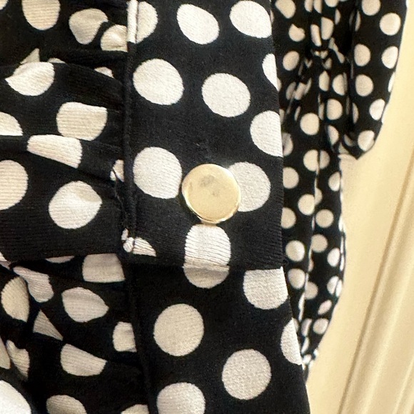 EVANS Black & White Polka Dot V Neck Blouse Size 26/28 or 4/5X Plus Size NWT - Picture 3 of 9